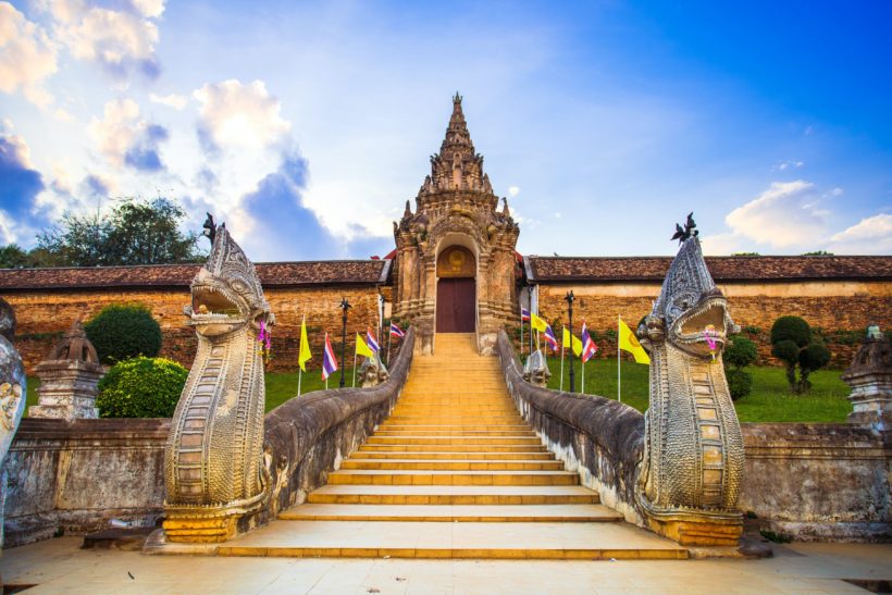 7111123fcc9fd6d6302647621eb2dae4-wat-phra-that-lampang-luang